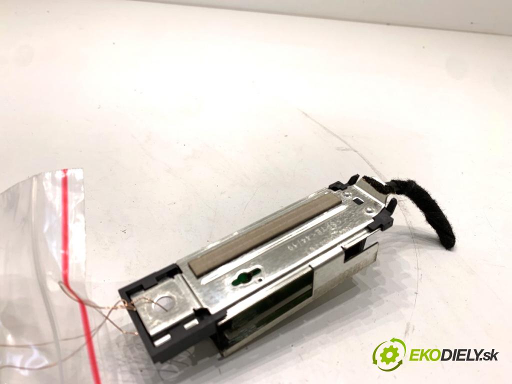 FORD USA MUSTANG VI coupe 2020 331 kW 5.0 V8 5038 ANTENA GPS JR3T-19K351-EC
