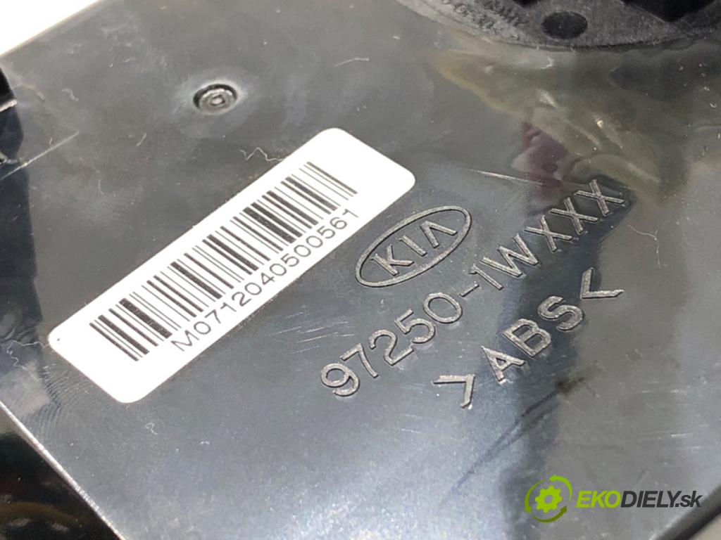 KIA RIO III sedan 2012 63 kW 1.25 CVVT 1248 Panel ovládania kúrenia 97250-1WXXX (Prepínacie páčky pod volantom)