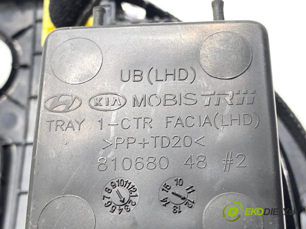 KIA RIO III sedan 2012 63 kW 1.25 CVVT 1248 Mriežky kúrenia predný 84741-1W110