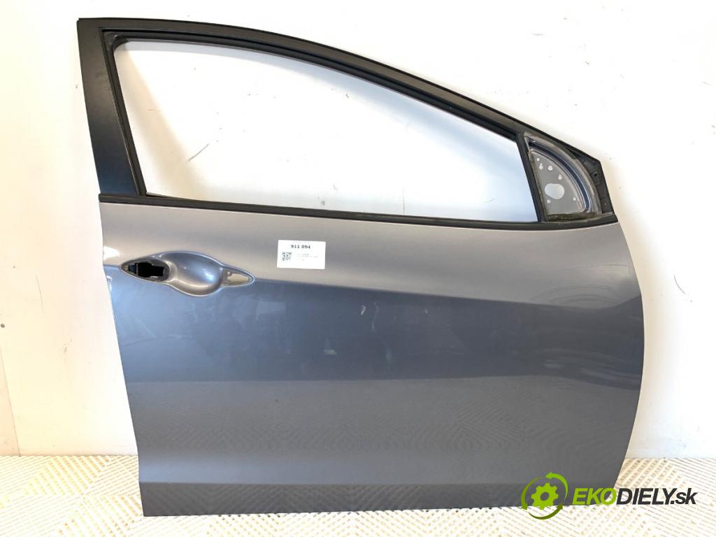 HYUNDAI i30 liftback 2014 74 kW 1.4 1368 dveře pravý přední část 