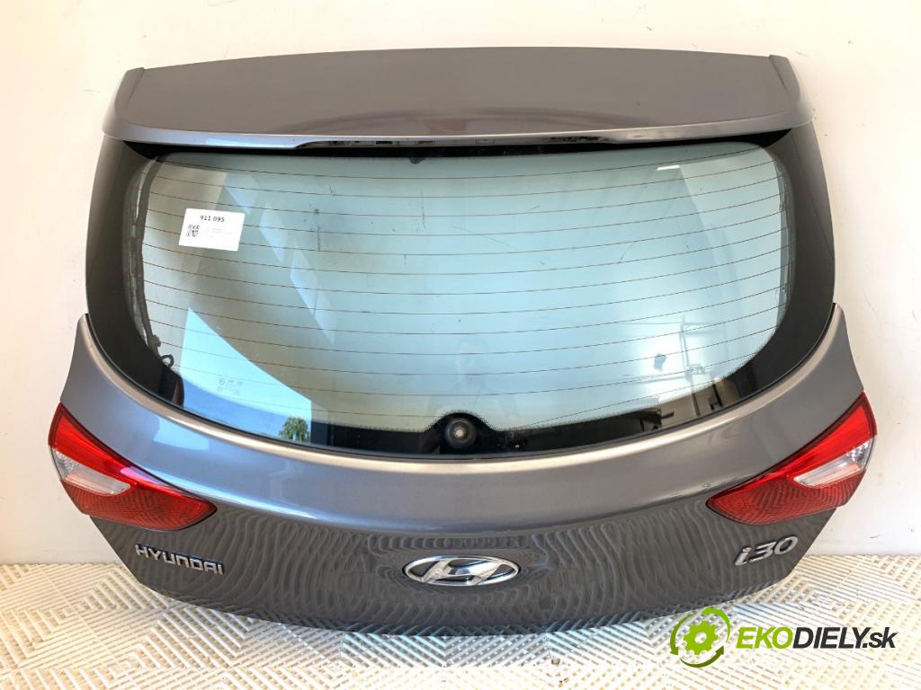 HYUNDAI i30 liftback 2014 74 kW 1.4 1368 kapota zadní část 