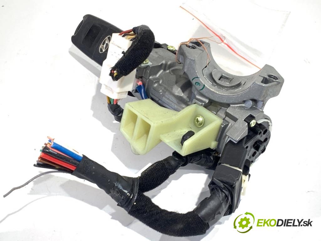 HYUNDAI i30 liftback 2014 74 kW 1.4 1368 spinačka  (Spínacia skrinka)
