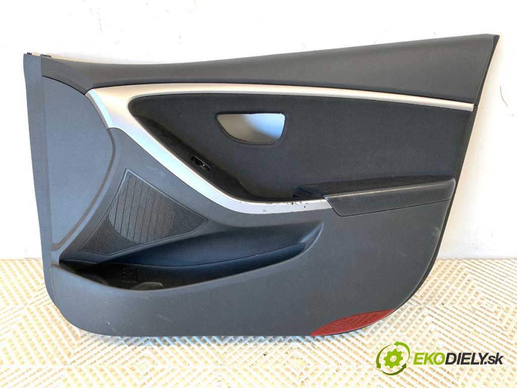 HYUNDAI i30 liftback 2014 74 kW 1.4 1368 ča dveře pravý přední část 82380-A6000