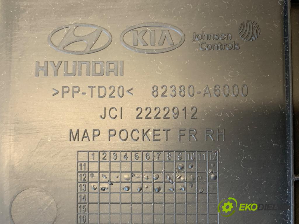 HYUNDAI i30 liftback 2014 74 kW 1.4 1368 čalúnenie Dvere pravy predný 82380-A6000