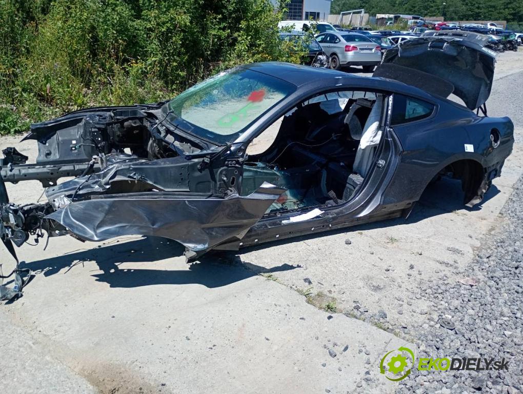 FORD USA MUSTANG VI coupe 2020 331 kW 5.0 V8 5038 karoséria ČTVRŤÁK: Blatník prah strecha PODŁUŻNICA