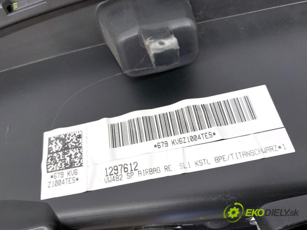 VW PASSAT B8 Kombi 2014 110 kW 2.0 TDI 1968 Sedadlo druhý rad