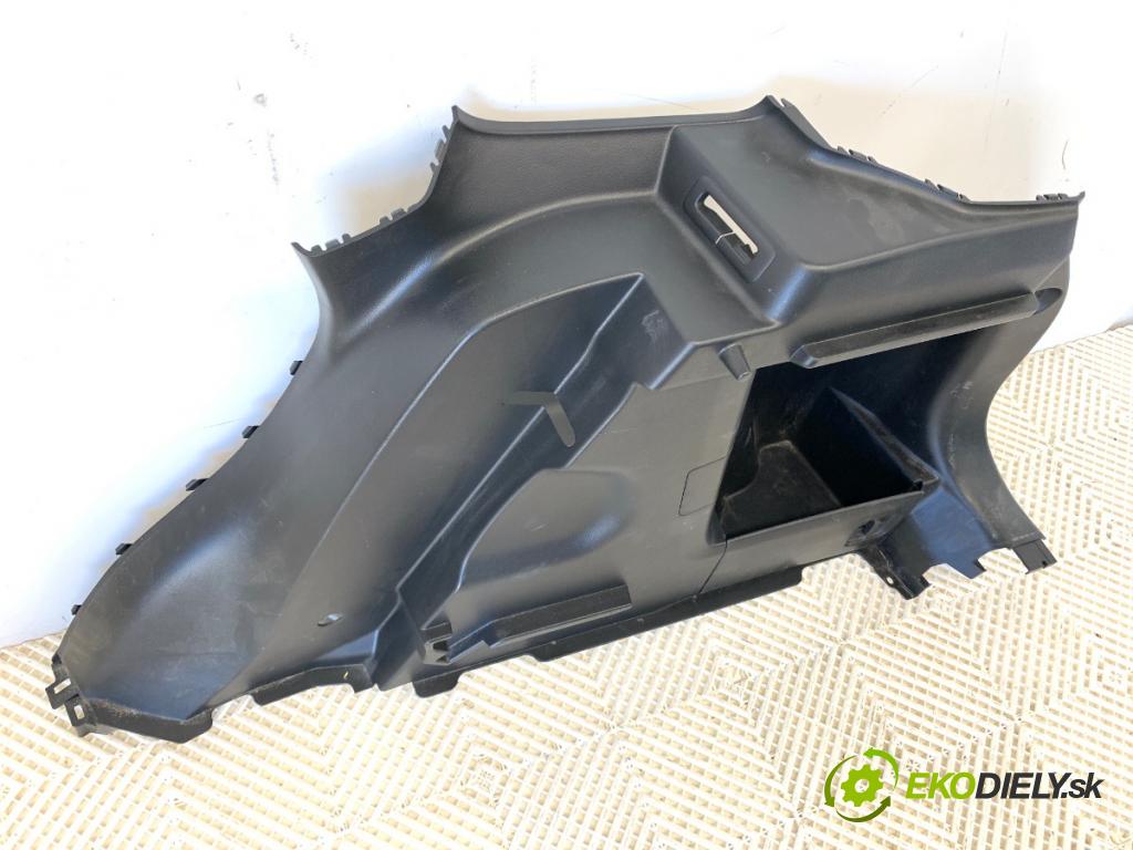 SUZUKI VITARA SUV 2020 95 kW 1.4 Hybrid (Mild Hybrid) 1373 čalúnenie kufra pravy 76271-54P0