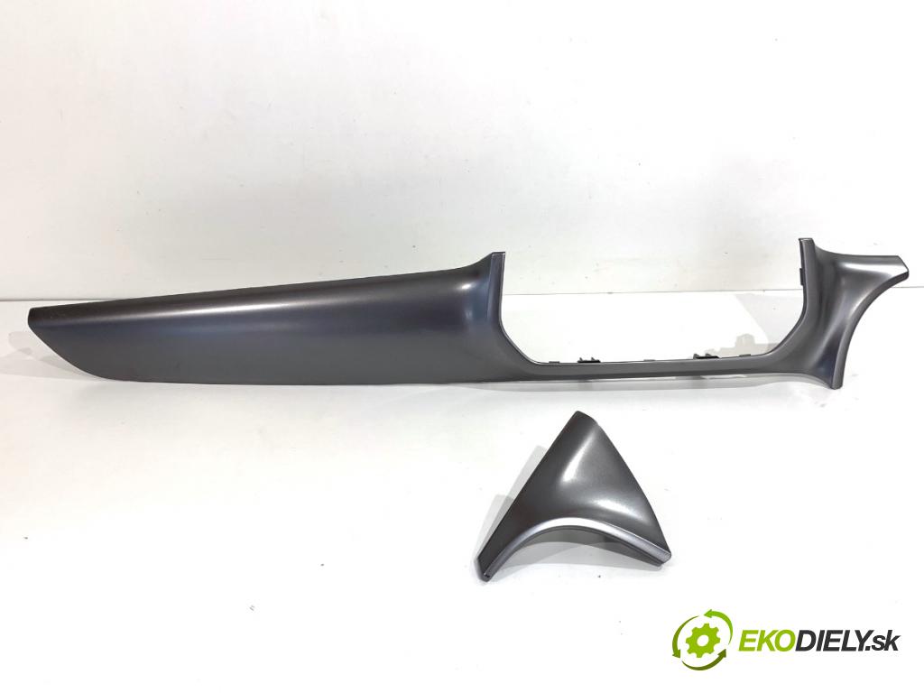 SUZUKI VITARA SUV 2020 95 kW 1.4 Hybrid (Mild Hybrid) 1373 lišty kryt 73822-86R3 73831-86R3 (Lišta)