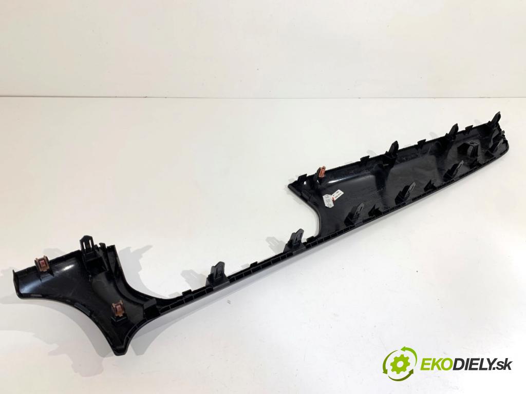 SUZUKI VITARA SUV 2020 95 kW 1.4 Hybrid (Mild Hybrid) 1373 lišty kryt 73822-86R3 73831-86R3 (Lišta)