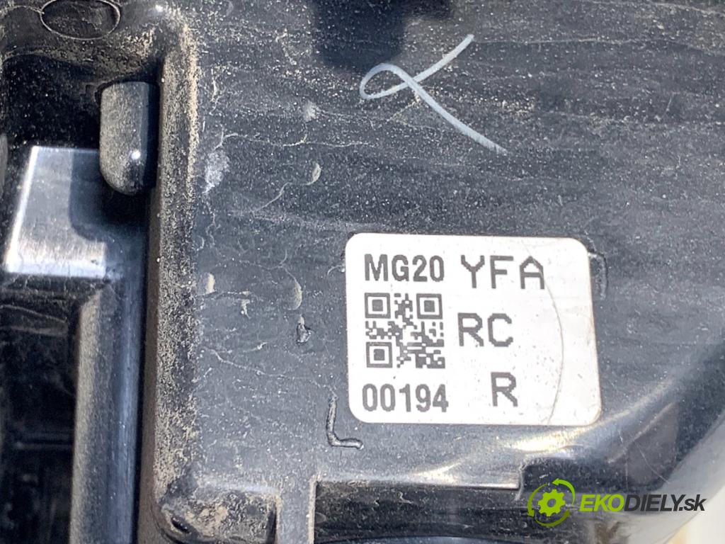 SUZUKI VITARA SUV 2020 95 kW 1.4 Hybrid (Mild Hybrid) 1373 Svetlo pravy zad
