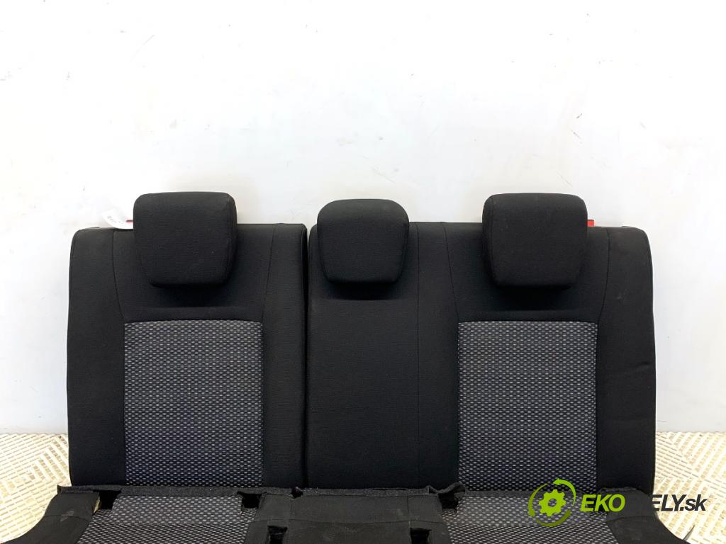 SUZUKI VITARA SUV 2020 95 kW 1.4 Hybrid (Mild Hybrid) 1373 Sedadlo druhý rad