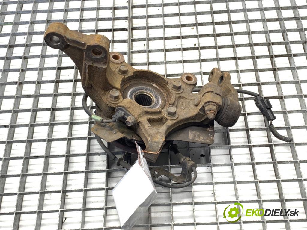 HYUNDAI i30 liftback 2014 74 kW 1.4 1368 náboj ľavy predný