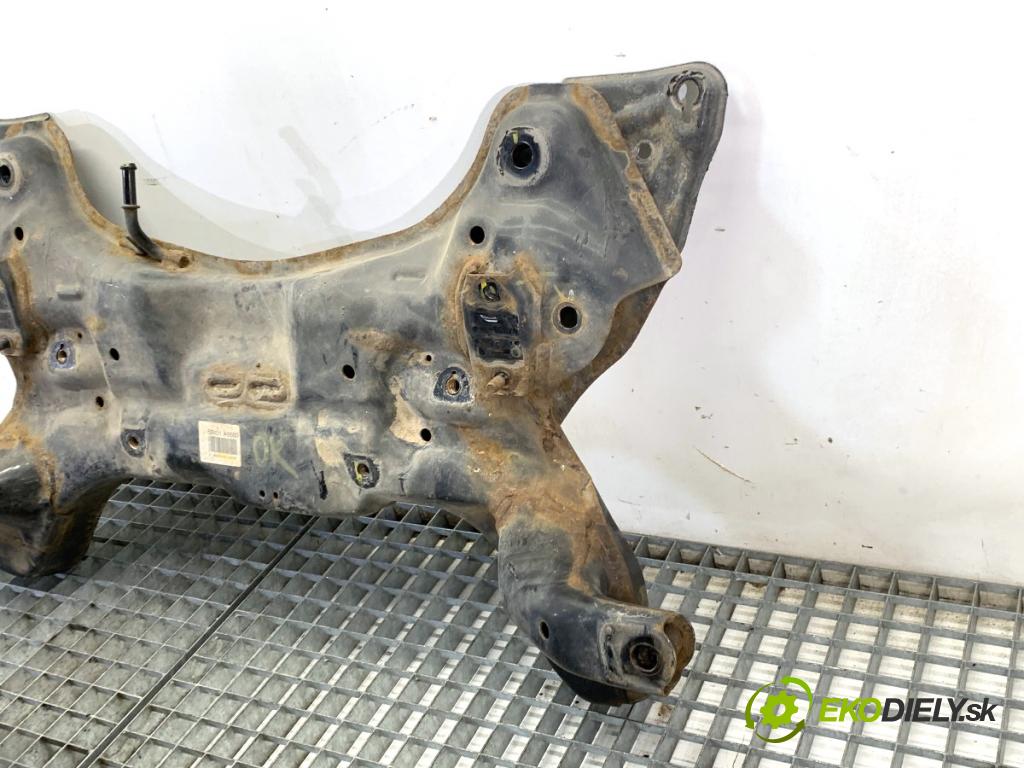 HYUNDAI i30 liftback 2014 74 kW 1.4 1368 Výstuha pod Motor 62401-A6600 (Výstuha predná)