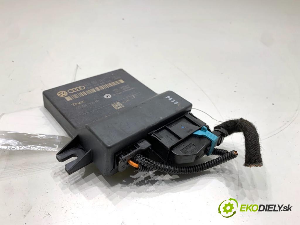 AUDI Q7 4L SUV 2006 171 kW 3.0 TDI quattro 2967 modul GATEWAY 4L0907468