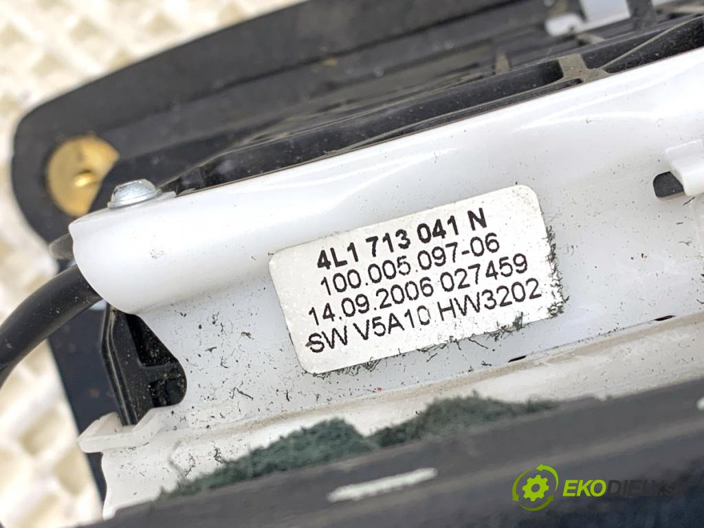 AUDI Q7 4L SUV 2006 171 kW 3.0 TDI quattro 2967 Kulisa 4L1713041N (Rýchlostná páka (kulisa))