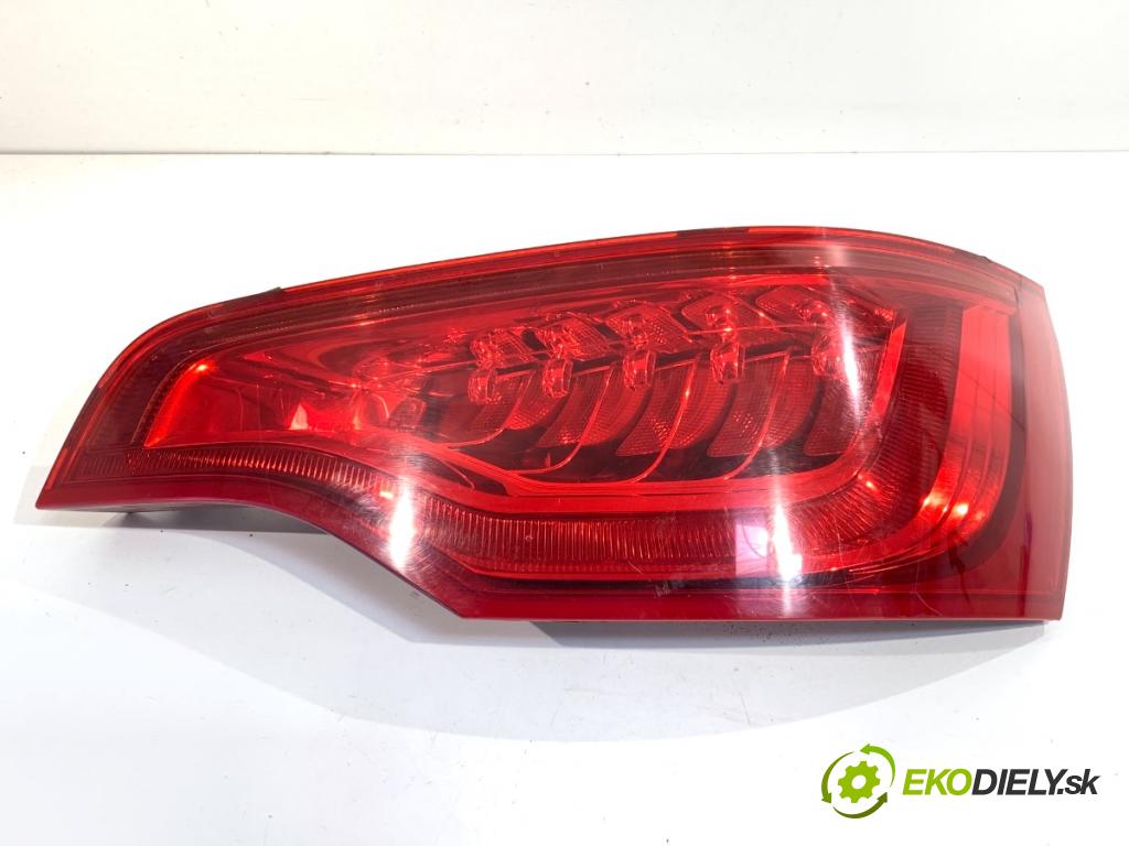 AUDI Q7 4L SUV 2006 171 kW 3.0 TDI quattro 2967 Svetlo pravy zad 