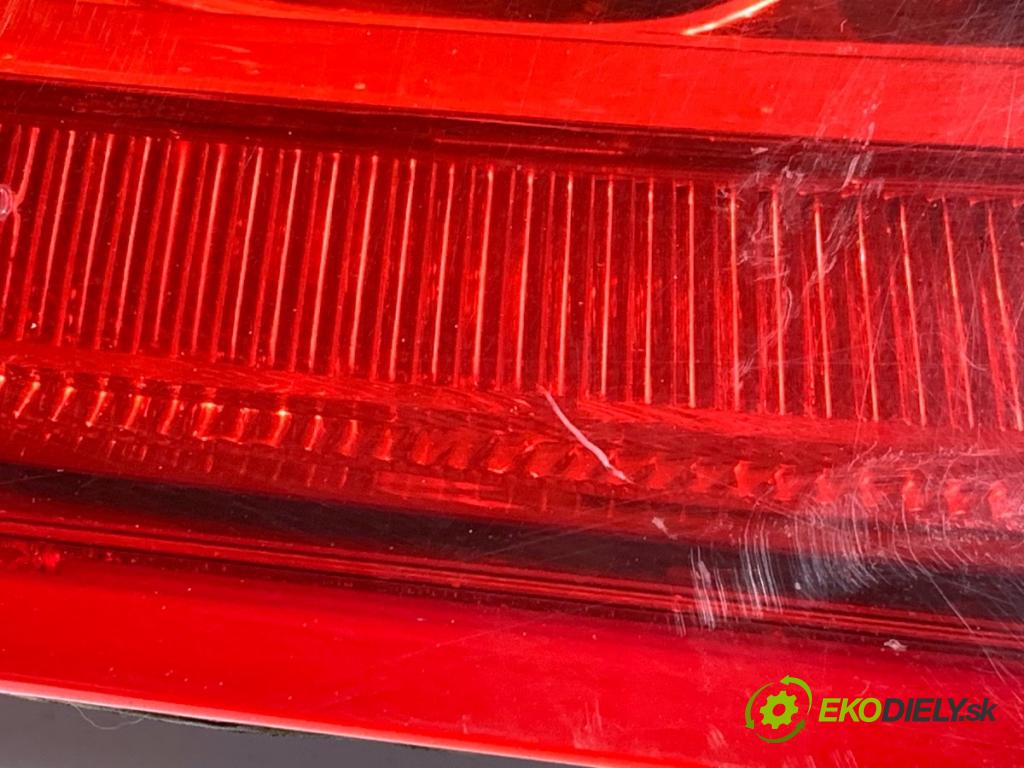 AUDI Q7 4L SUV 2006 171 kW 3.0 TDI quattro 2967 Svetlo pravy zad