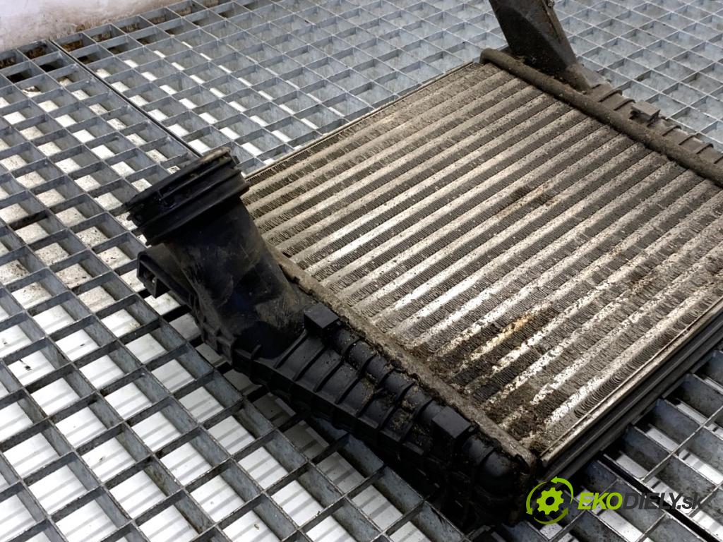 AUDI Q7 4L SUV 2006 171 kW 3.0 TDI quattro 2967 intercooler  (Intercooler (chladič nasávaného vzduchu))
