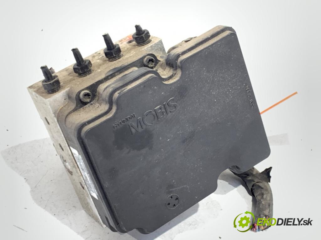 HYUNDAI i30 liftback 2014 74 kW 1.4 1368 Pumpa ABS 61589-45200 (Pumpa ABS)