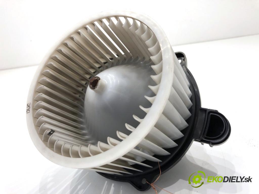 HYUNDAI i30 liftback 2014 74 kW 1.4 1368 ventilátor kúrenia F00S3B2474