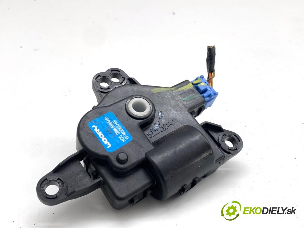 HYUNDAI i30 liftback 2014 74 kW 1.4 1368 Motor kúrenia D266-EB9AA01