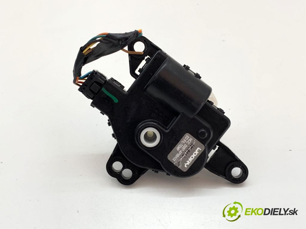 HYUNDAI i30 liftback 2014 74 kW 1.4 1368 Motor kúrenia D267-AP9BA02