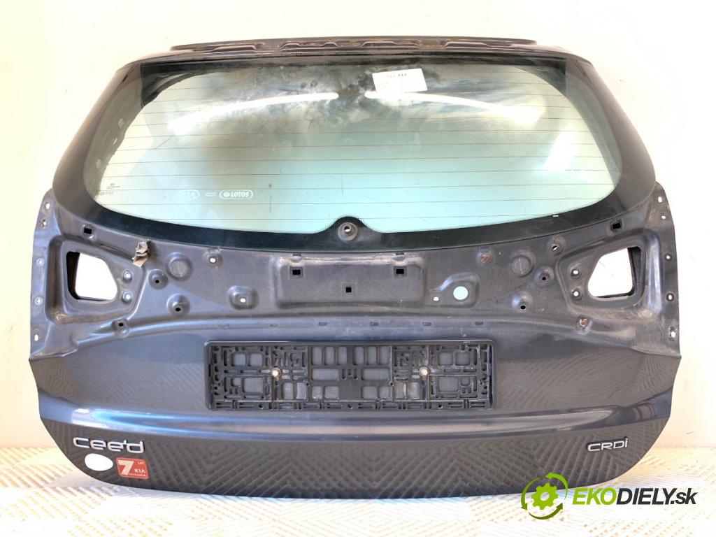 KIA CEED Kombi 2013 81 kW 1.6 CRDi 110 1582 kapota zad BE