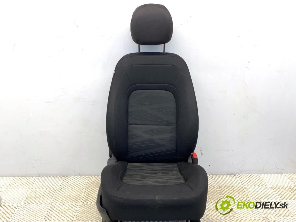 KIA CEED Kombi 2013 81 kW 1.6 CRDi 110 1582 sedadlo pravý přední část 