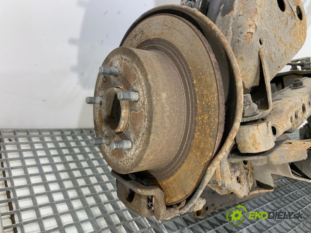 NISSAN QASHQAI J10 SUV 2008 84 kW 1.6 1598 Výstuha zad