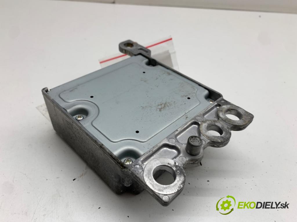 NISSAN QASHQAI J10 SUV 2008 84 kW 1.6 1598 senzor airbag 249 (Snímač)