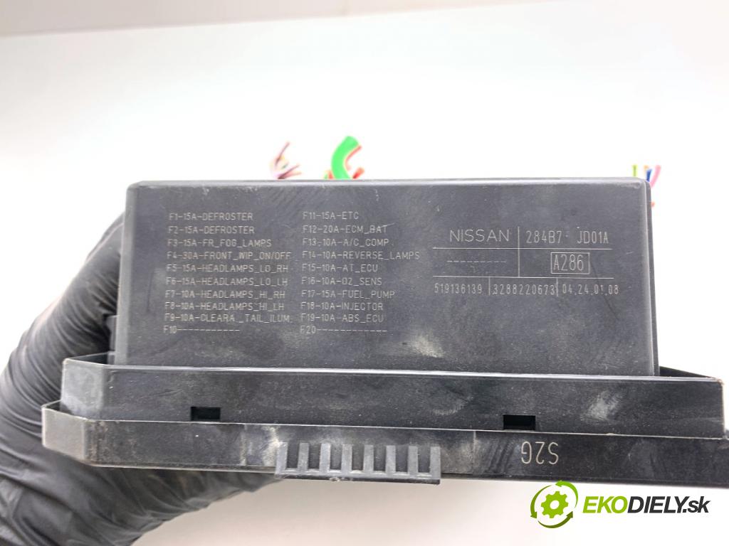 NISSAN QASHQAI J10 SUV 2008 84 kW 1.6 1598 modul BSI 284B7JD01A (Pojistková skříňka)
