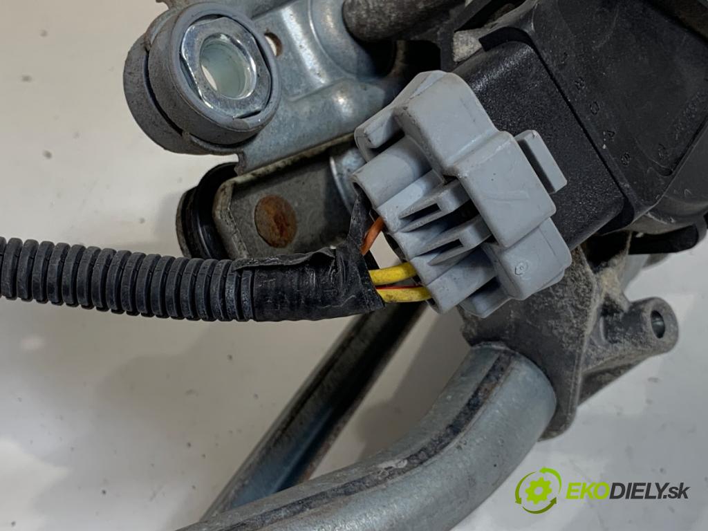 NISSAN QASHQAI J10 SUV 2008 84 kW 1.6 1598 mechanismus stěračů přední část 28800JD900 (Motorek stěračů přední)