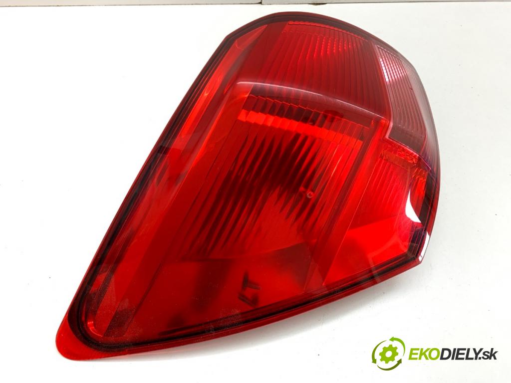NISSAN QASHQAI J10 SUV 2008 84 kW 1.6 1598 světlo levý zadní část