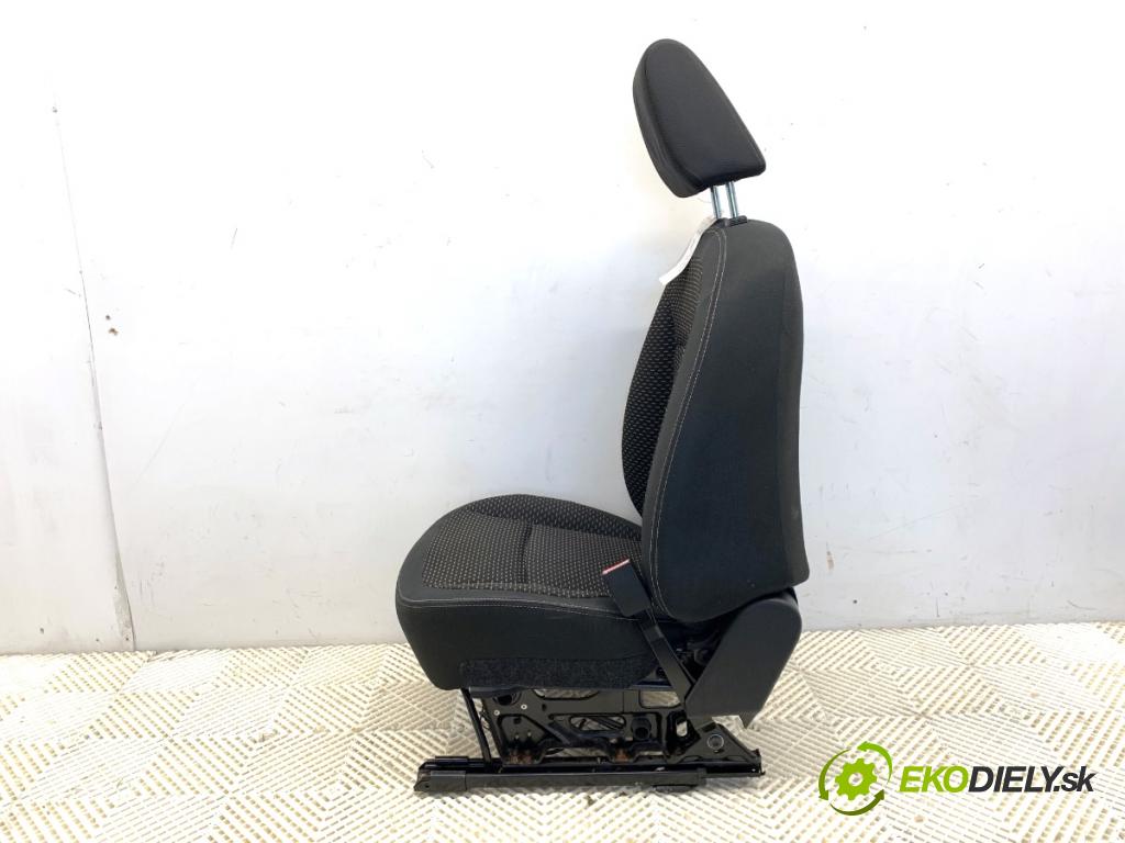 NISSAN QASHQAI J10 SUV 2008 84 kW 1.6 1598 Sedadlo pravy predný