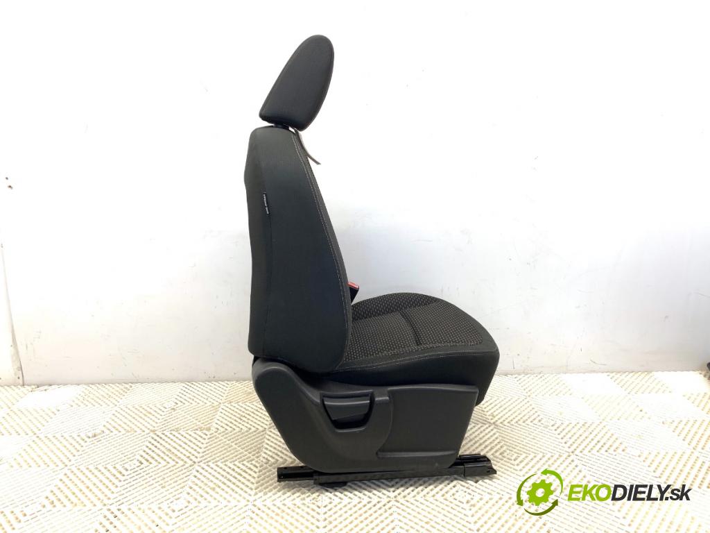 NISSAN QASHQAI J10 SUV 2008 84 kW 1.6 1598 Sedadlo pravy predný