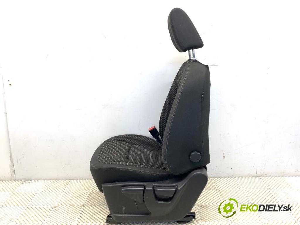 NISSAN QASHQAI J10 SUV 2008 84 kW 1.6 1598 Sedadlo ľavy predný