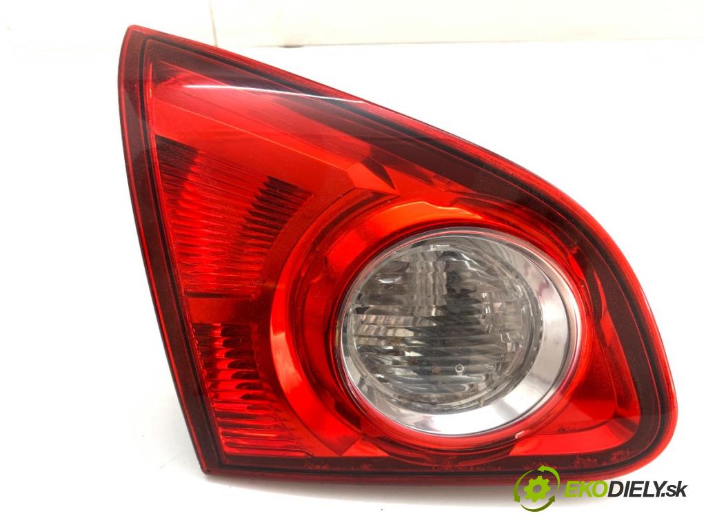 NISSAN QASHQAI J10 SUV 2008 84 kW 1.6 1598 světlo zadní část levá strana vnitřní  (Klika dveří ostatní)