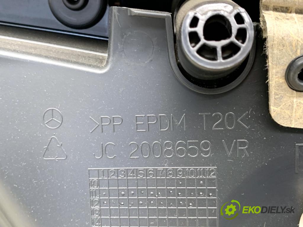 MERCEDES-BENZ W246 liftback 2012 100 kW B 200 CDI (246.201) 1796 čalúnenie Dvere pravy predný