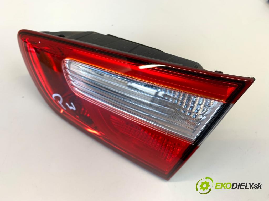 KIA RIO III sedan 2012 63 kW 1.25 CVVT 1248 Svetlo zad pravá vnútorná 92404-1W0 (Kľučka dverí ostatné)