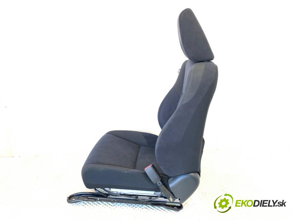 HONDA CIVIC IX liftback 2012 73 kW 1.4 i-VTEC (FK1) 1339 Sedadlo pravy predný
