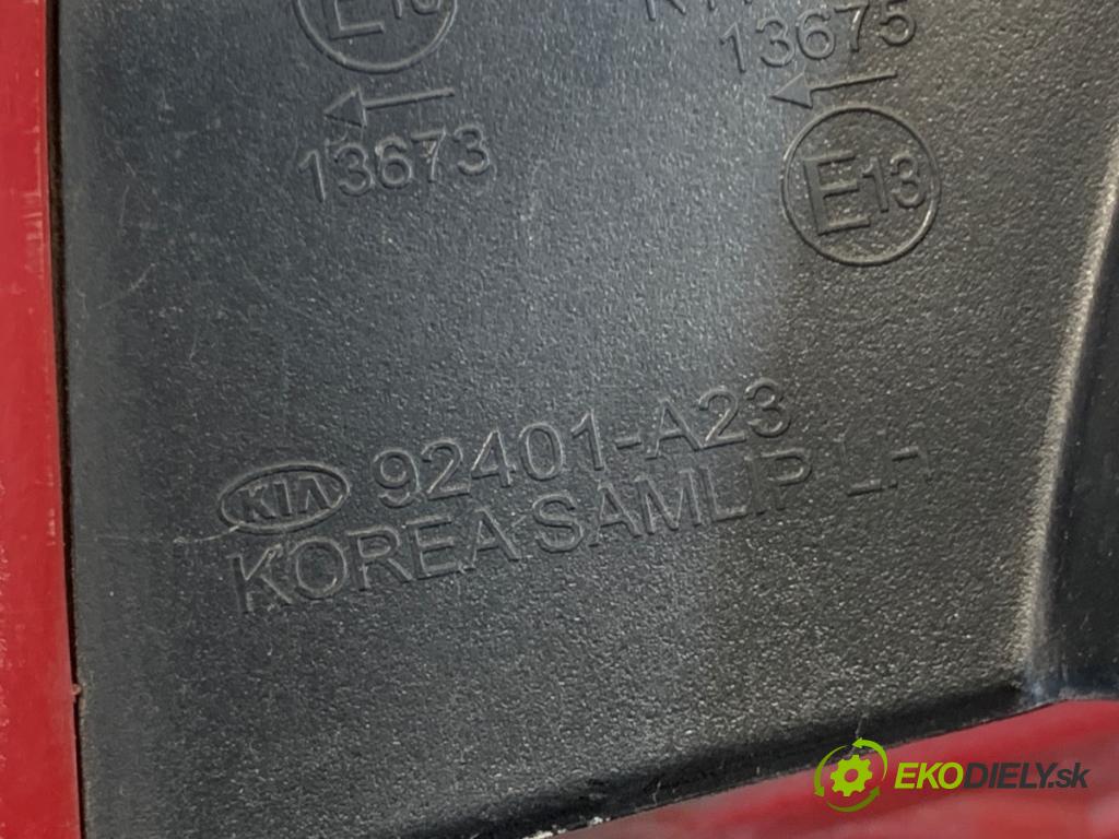 KIA CEED Kombi 2013 81 kW 1.6 CRDi 110 1582 světlo levý zadní část 92401-A23