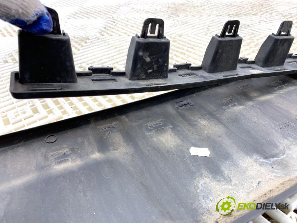 FORD ECOSPORT SUV 2018 92 kW 1.0 EcoBoost 998 Spoiler difúzor nárazníka zad GN15-17D781
