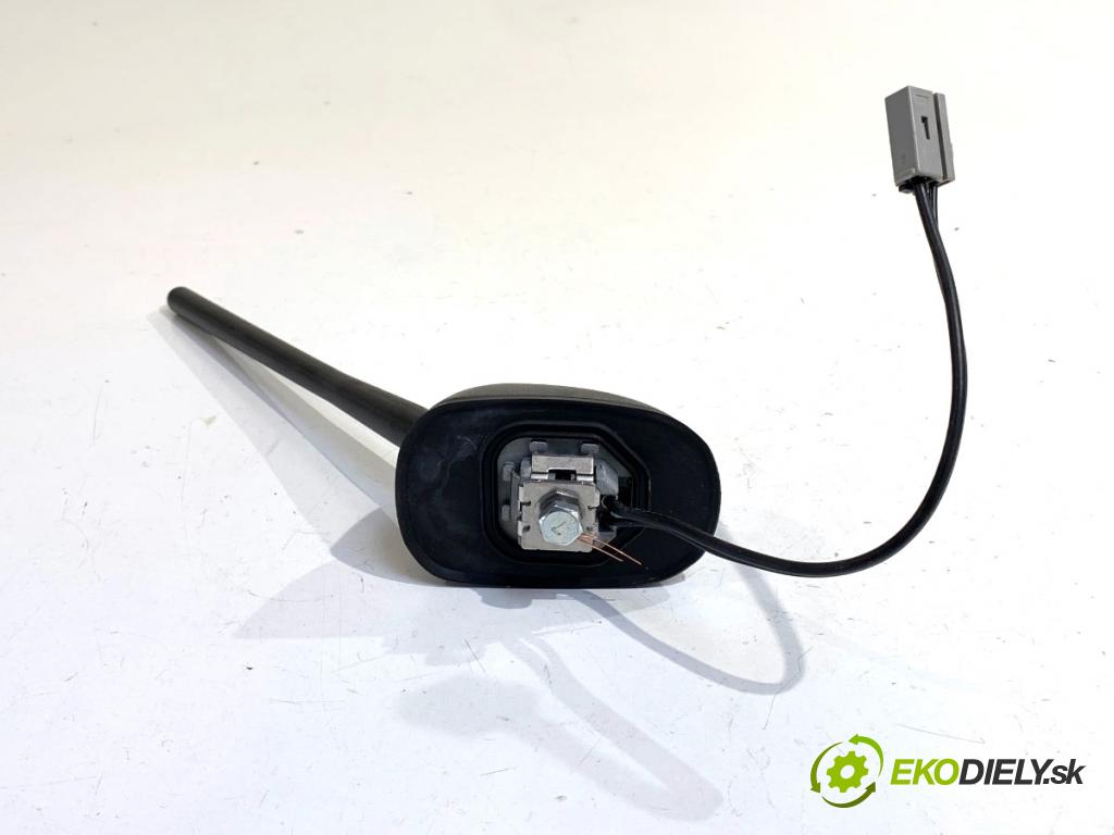 SUZUKI VITARA SUV 2016 88 kW 1.6 (APK 416) 1586 ANTENA