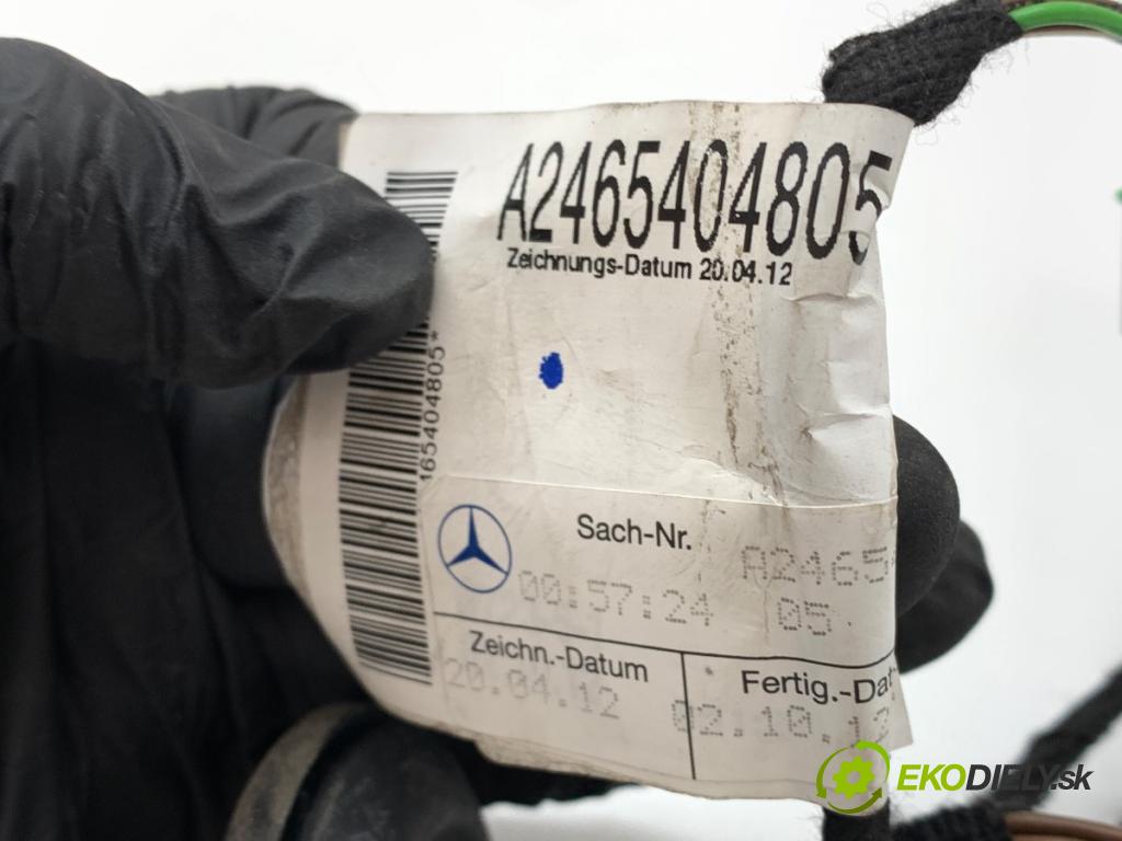 MERCEDES-BENZ W246 liftback 2012 100 kW B 200 CDI (246.201) 1796 káblovačka dveře přední část levý A2465404805