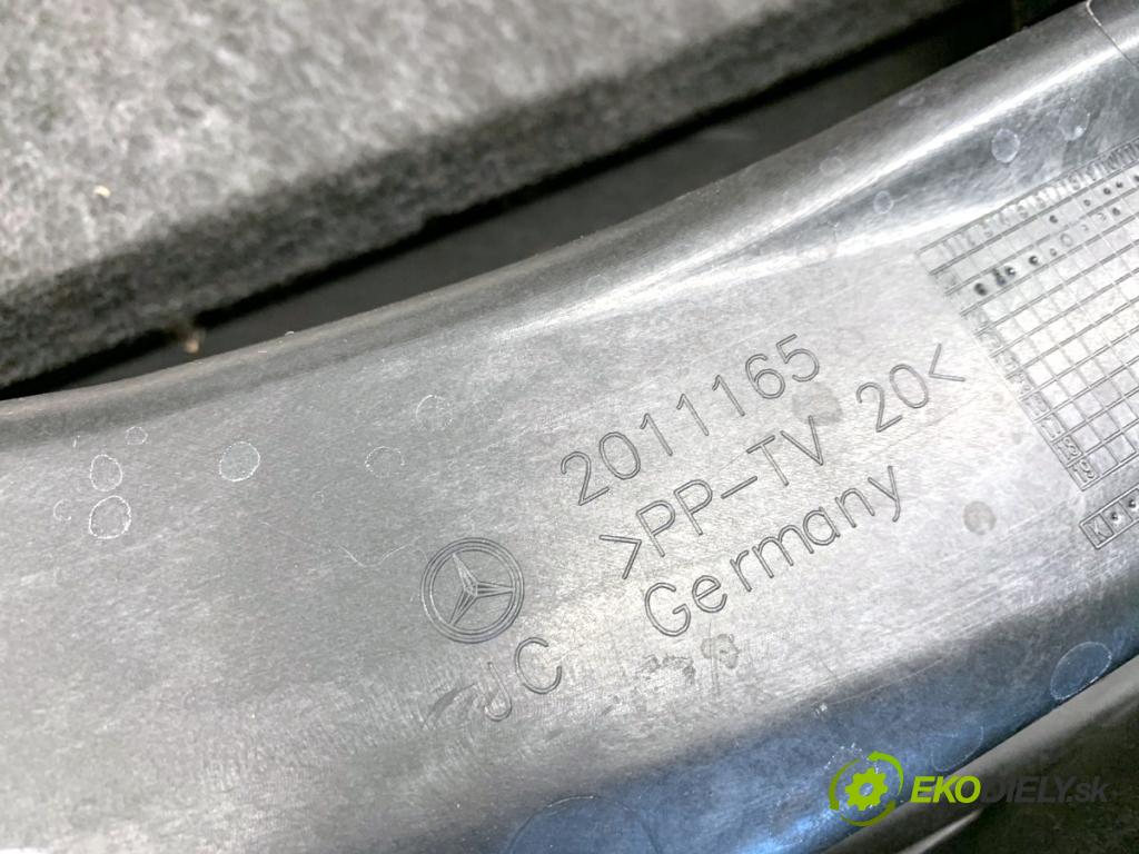 MERCEDES-BENZ W246 liftback 2012 100 kW B 200 CDI (246.201) 1796 palubní doska POLŠTÁŘ: spolujezdce