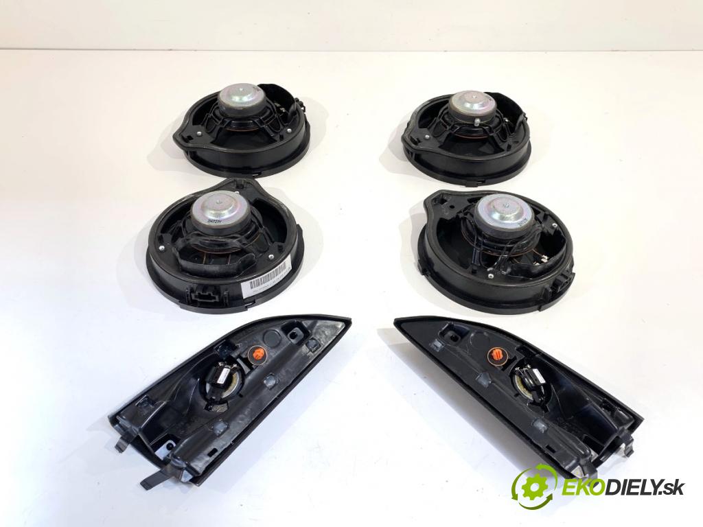 MERCEDES-BENZ W246 liftback 2012 100 kW B 200 CDI (246.201) 1796 reproduktory A2048206202