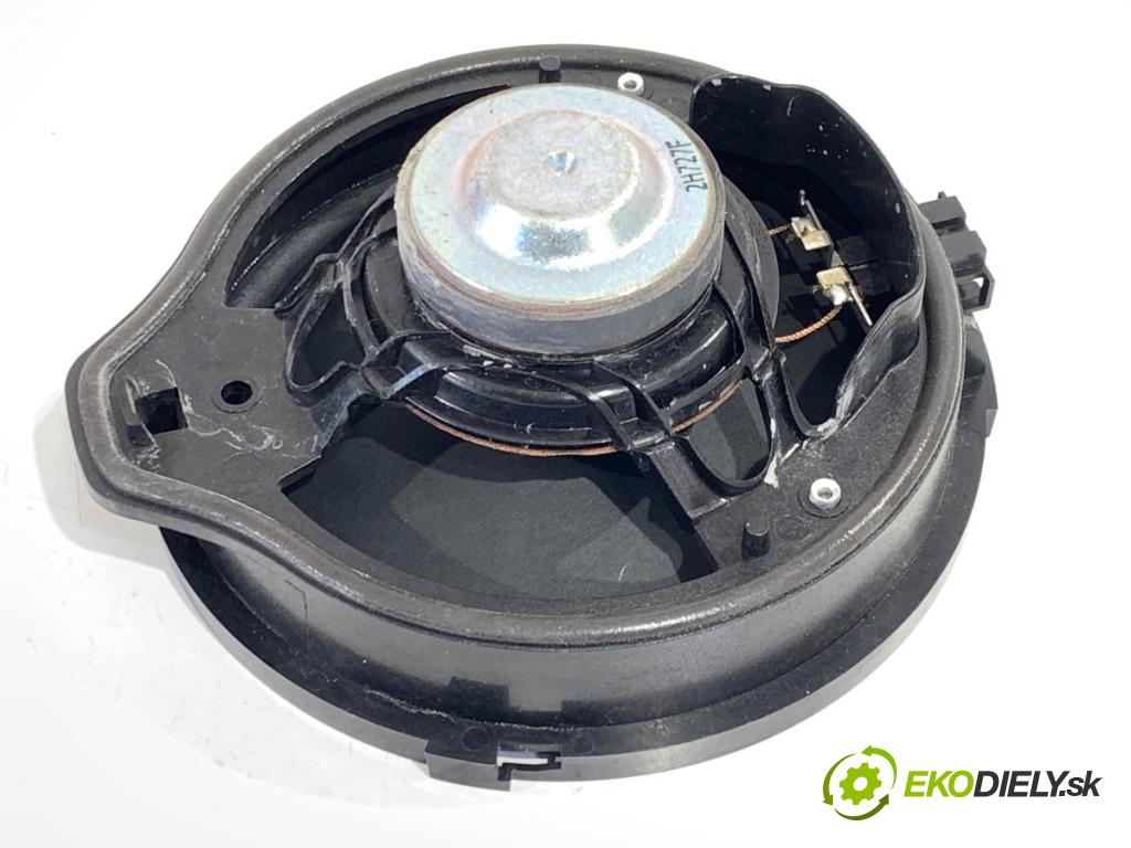 MERCEDES-BENZ W246 liftback 2012 100 kW B 200 CDI (246.201) 1796 reproduktory A2048206202