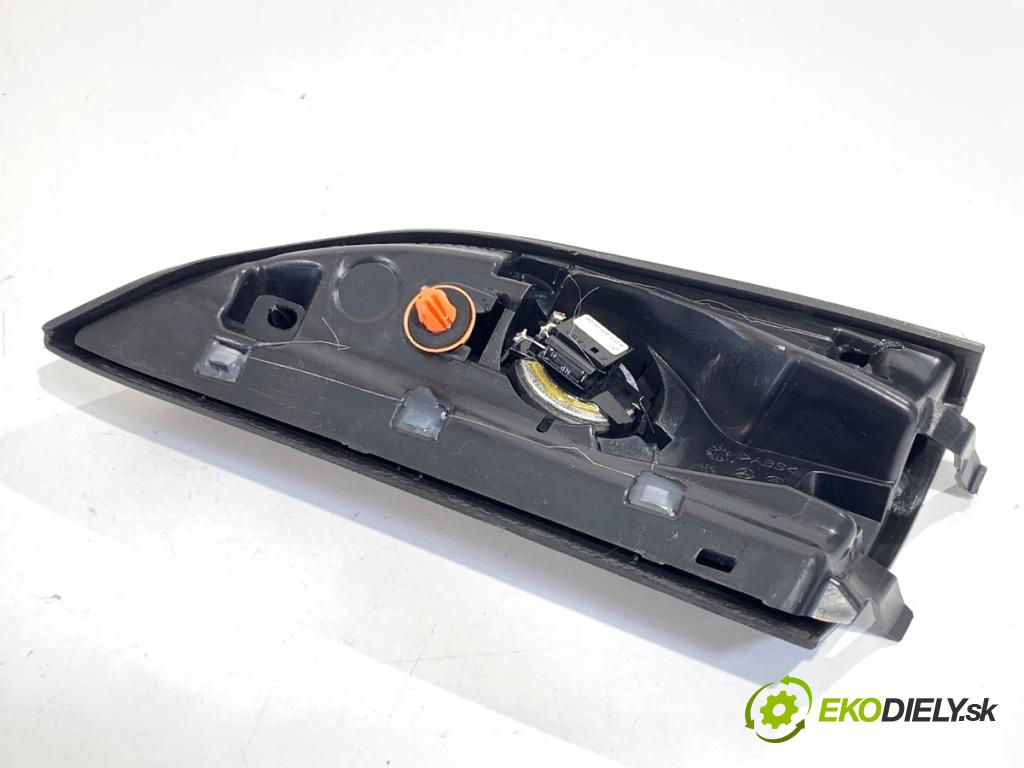 MERCEDES-BENZ W246 liftback 2012 100 kW B 200 CDI (246.201) 1796 reproduktory A2048206202
