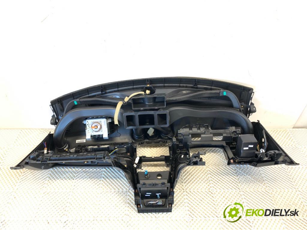 SUZUKI VITARA SUV 2016 88 kW 1.6 (APK 416) 1586 Palubná doska VANKÚŠ: spolujazdca