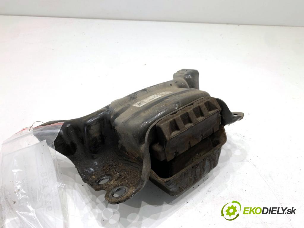 VW PASSAT B8 Kombi 2014 110 kW 2.0 TDI 1968 AirBag Motor ľavy 5Q0199555AD